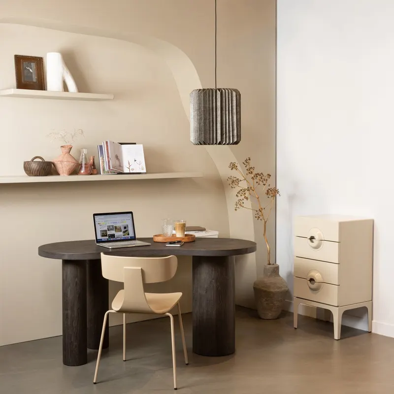 Form Esszimmerstuhl aus Eschenfurnier, im Wohnraum, Ansicht 1