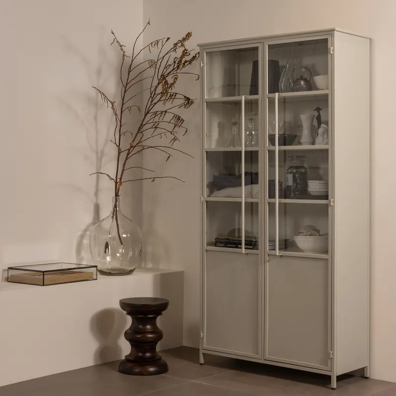Jonah Beistelltisch aus Mangoholz, Dunkelbraun, im Wohnraum, Ansicht 1