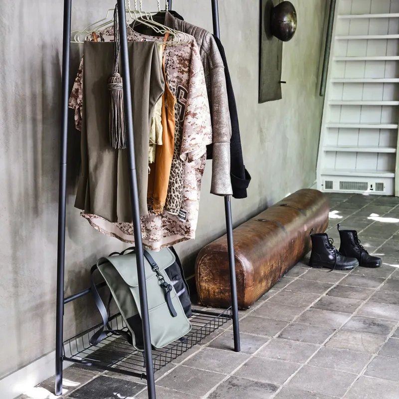 Jovi Garderobe, Standard Schwarz, im Wohnraum, Ansicht 1