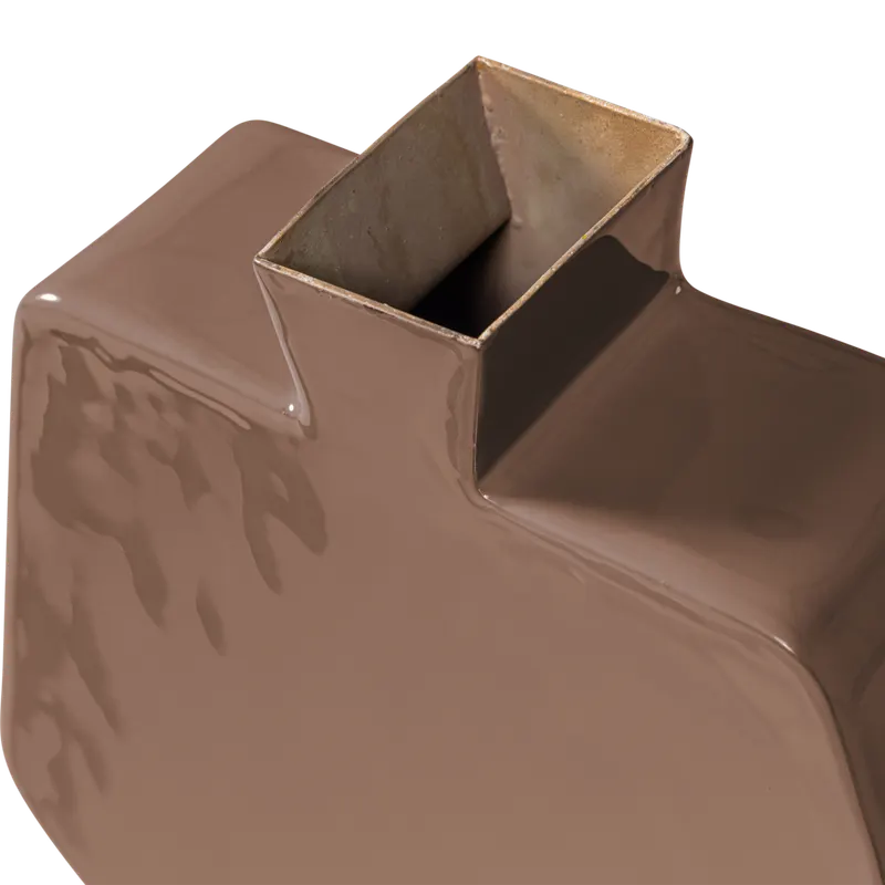 Kimi Geometrische Vase aus Metall, Detail