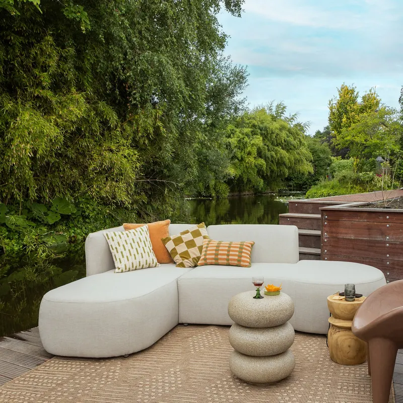Chios Gartenlounge mit organischer Form, Natur, links, im Wohnraum, Ansicht 1