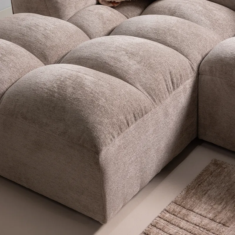 Lovi Teppich mit grafischem Muster, Taupe, im Wohnraum, Ansicht 1