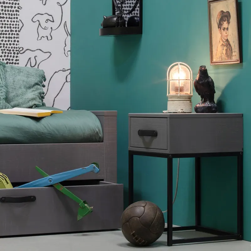 Morris Bett aus Kiefer, Lehm, im Wohnraum, Ansicht 1