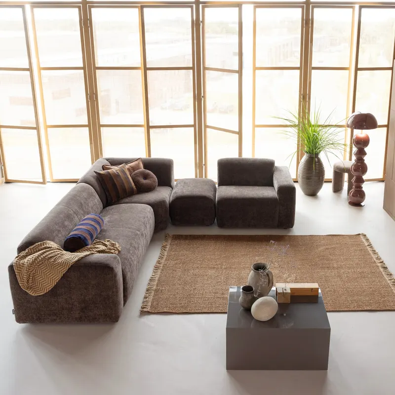 Ruglio Teppich aus Wolle und Jute, Braun, 170 × 240 cm, im Wohnraum, Ansicht 1