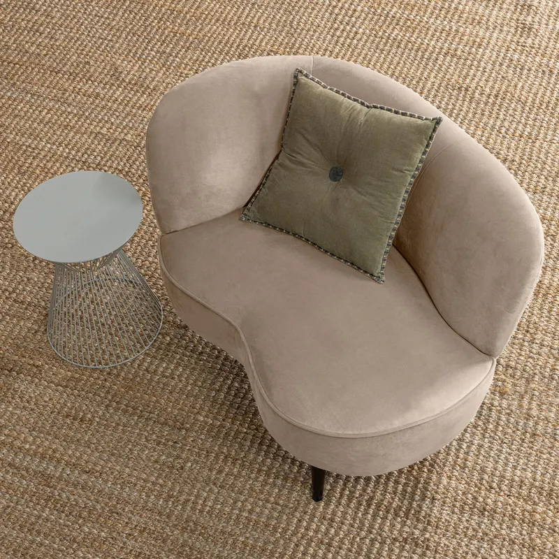 Sara Lounge-Sessel mit einseitiger Lehne, Khaki, Samt, Links, im Wohnraum, Ansicht 2