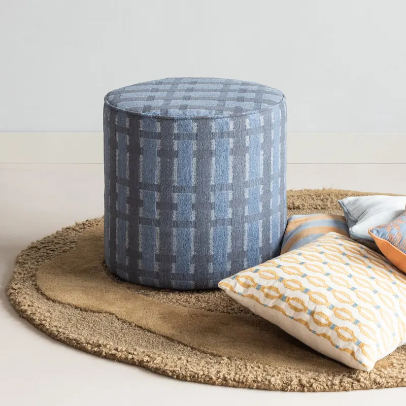 Sarli Hocker, Grau/blau mit Rautenmuster, im Wohnraum, Ansicht 1