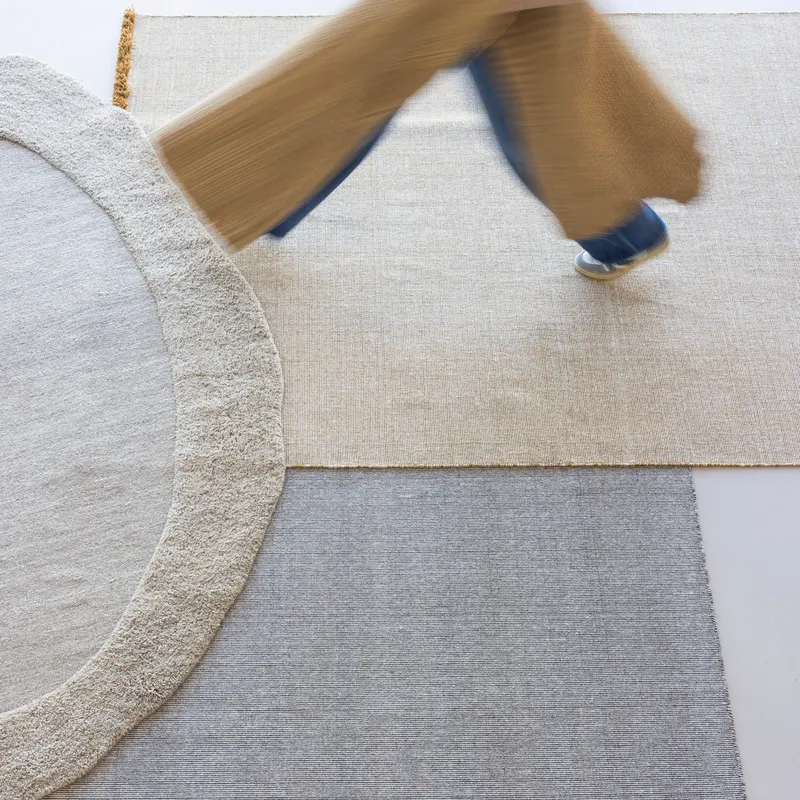 Weavly Teppich aus Wolle und Baumwolle, Hellbraun, im Wohnraum, Ansicht 2