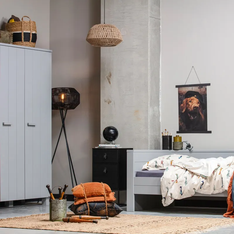 Zola Nachttisch mit Schublade und Tür, Schwarz, im Wohnraum, Ansicht 1