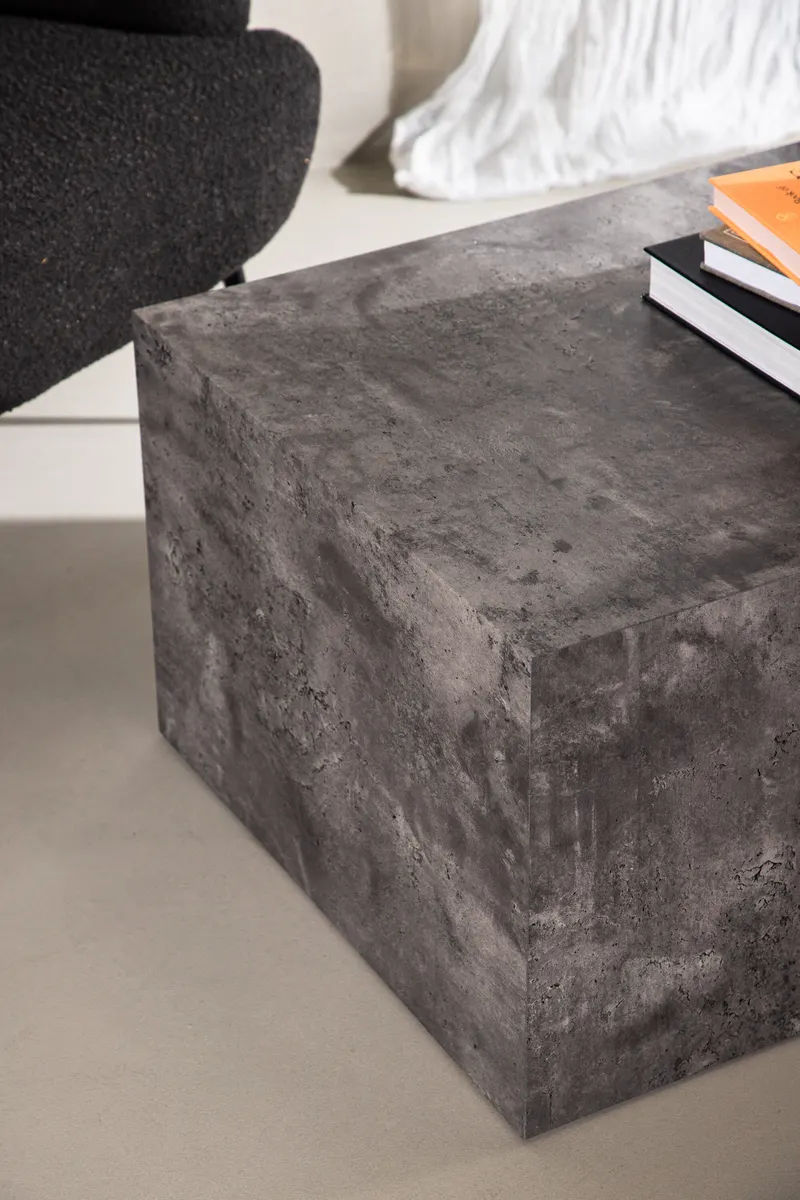 York eckiger Couchtisch in Blockform in 80 × 60 cm, Dunkelgrau, im Wohnraum, Ansicht 2