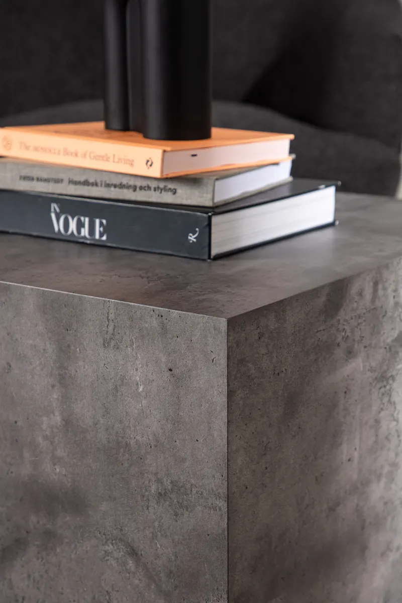 York eckiger Couchtisch in Blockform in 80 × 60 cm, Dunkelgrau, im Wohnraum, Ansicht 3