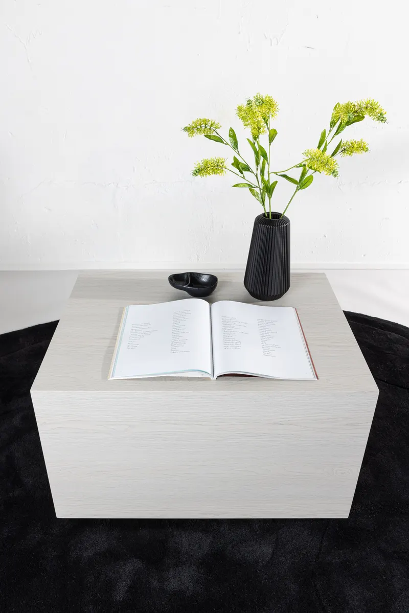 York eckiger Couchtisch in Blockform in 80 × 60 cm, Whitewash, im Wohnraum, Ansicht 2