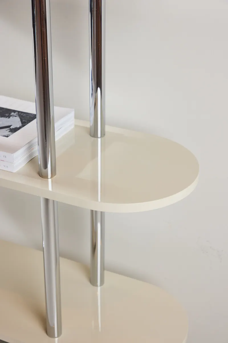 Zino Standregal mit silbernen Beinen, im Wohnraum, Ansicht 4