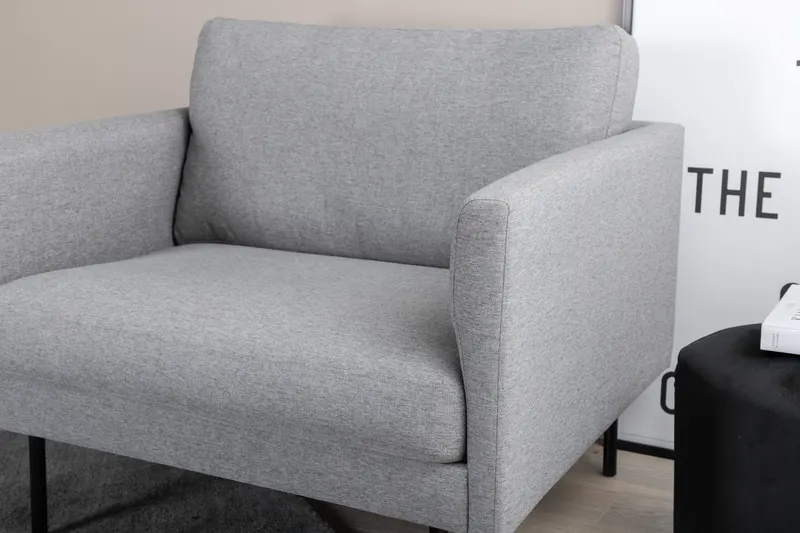 Zoom Sessel mit schwarzen Stahlbeinen in Grau, Gestell Schwarz, Polyester, im Wohnraum, Ansicht 3