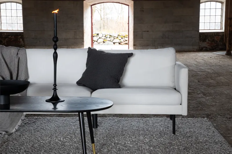 Zoom 3-Sitzer-Sofa auf schmalen Stahlbeinen in Hellbeige, Gestell Schwarz, Polyester, im Wohnraum, Ansicht 2