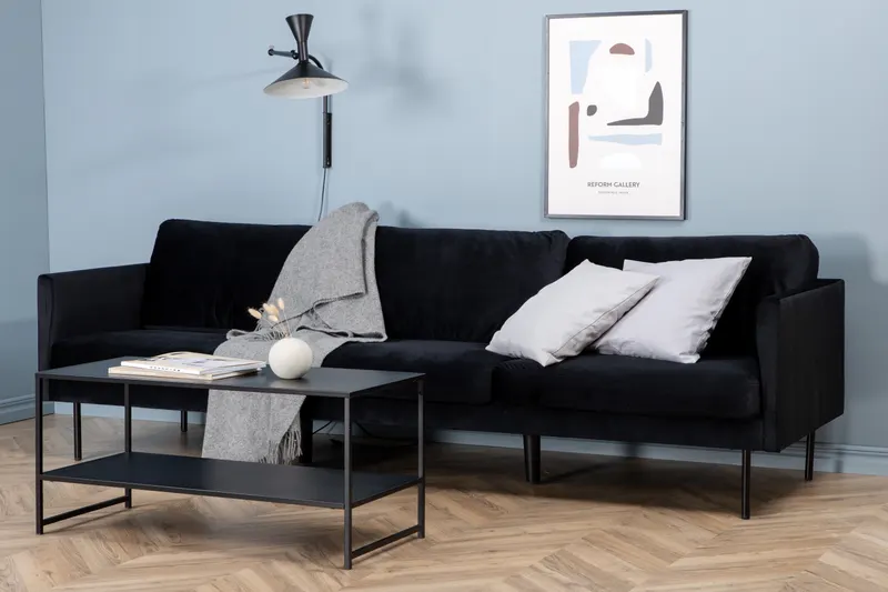 Zoom 3-Sitzer-Sofa auf schmalen Stahlbeinen in Schwarz, Polyester-Samt, im Wohnraum, Ansicht 2