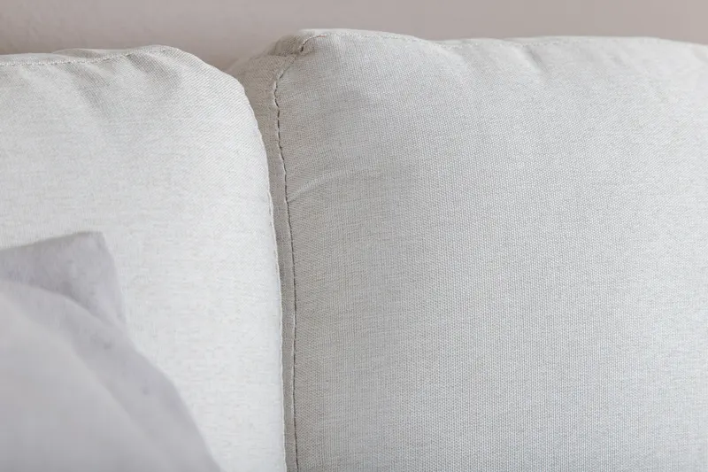Zoom 2-Sitzer-Sofa mit Stahlbeinen in Schwarz, im Wohnraum, Ansicht 6