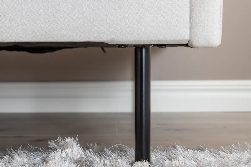 Zoom 2-Sitzer-Sofa mit Stahlbeinen in Schwarz, im Wohnraum, Ansicht 7