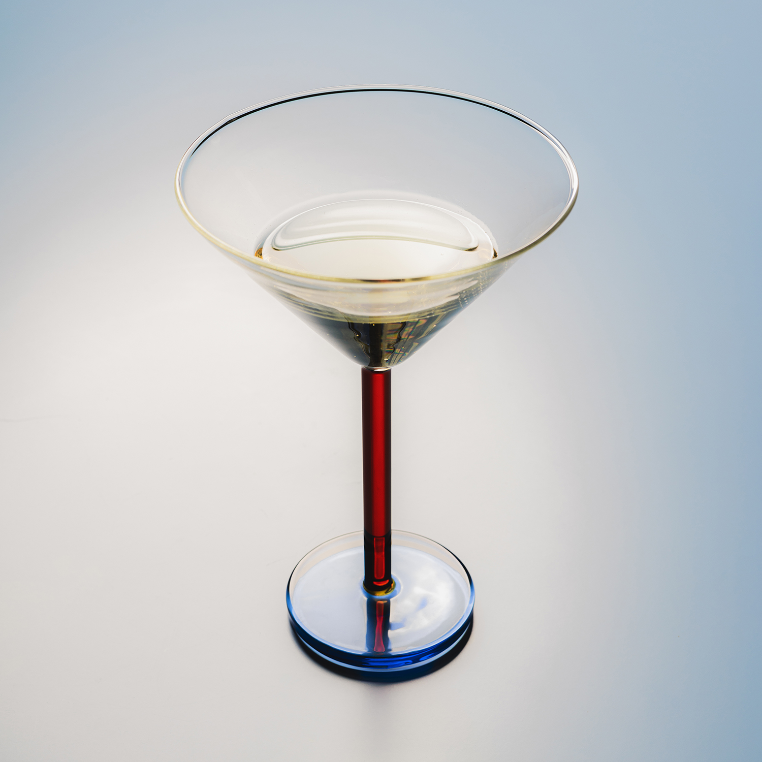 Bobbie Cocktailglas aus durchgefärbtem Glas, 230 ml, Ansicht 2