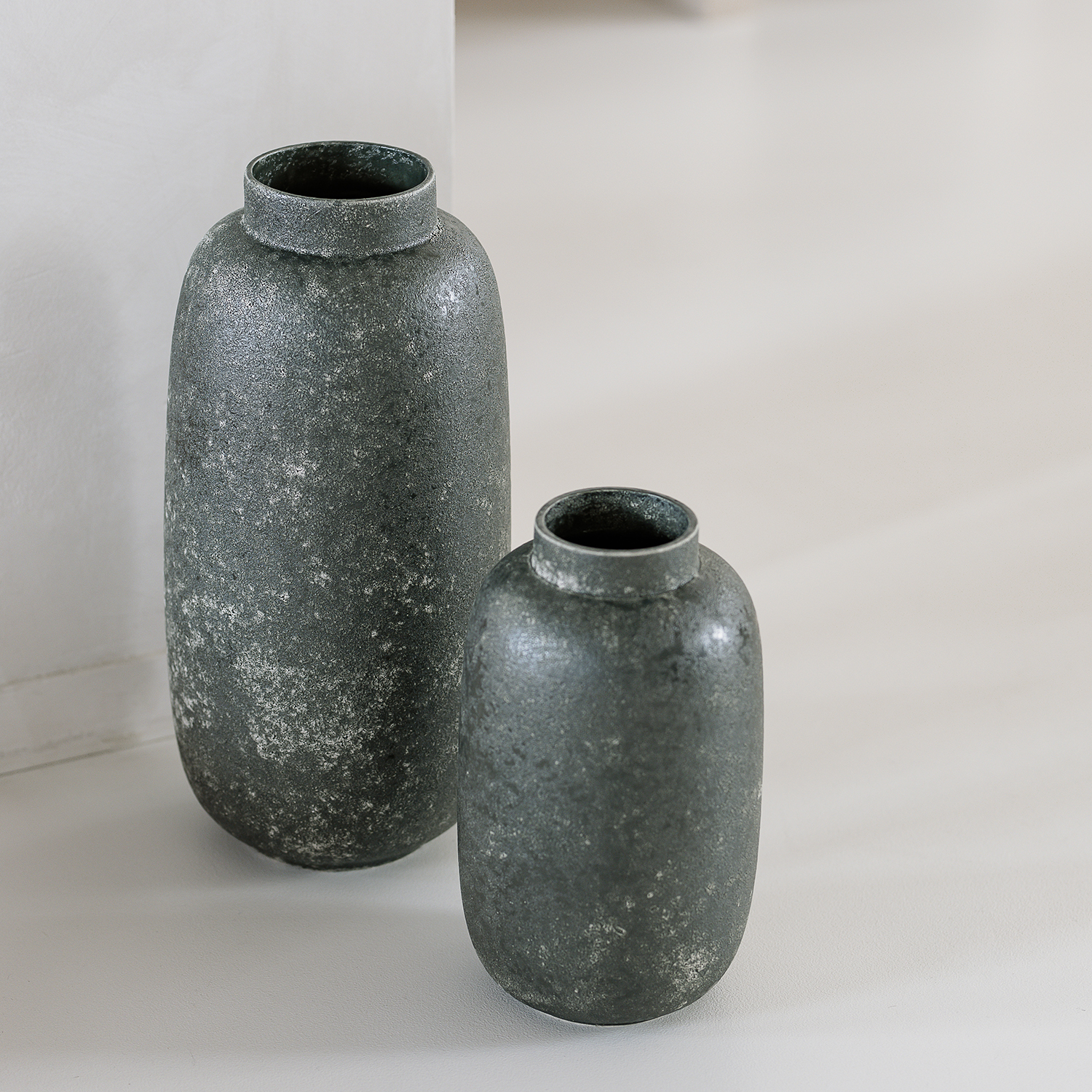 Bullet Vase aus Steinzeug, Grün, Ø 23,5 cm, H 49,5 cm, Ansicht 3