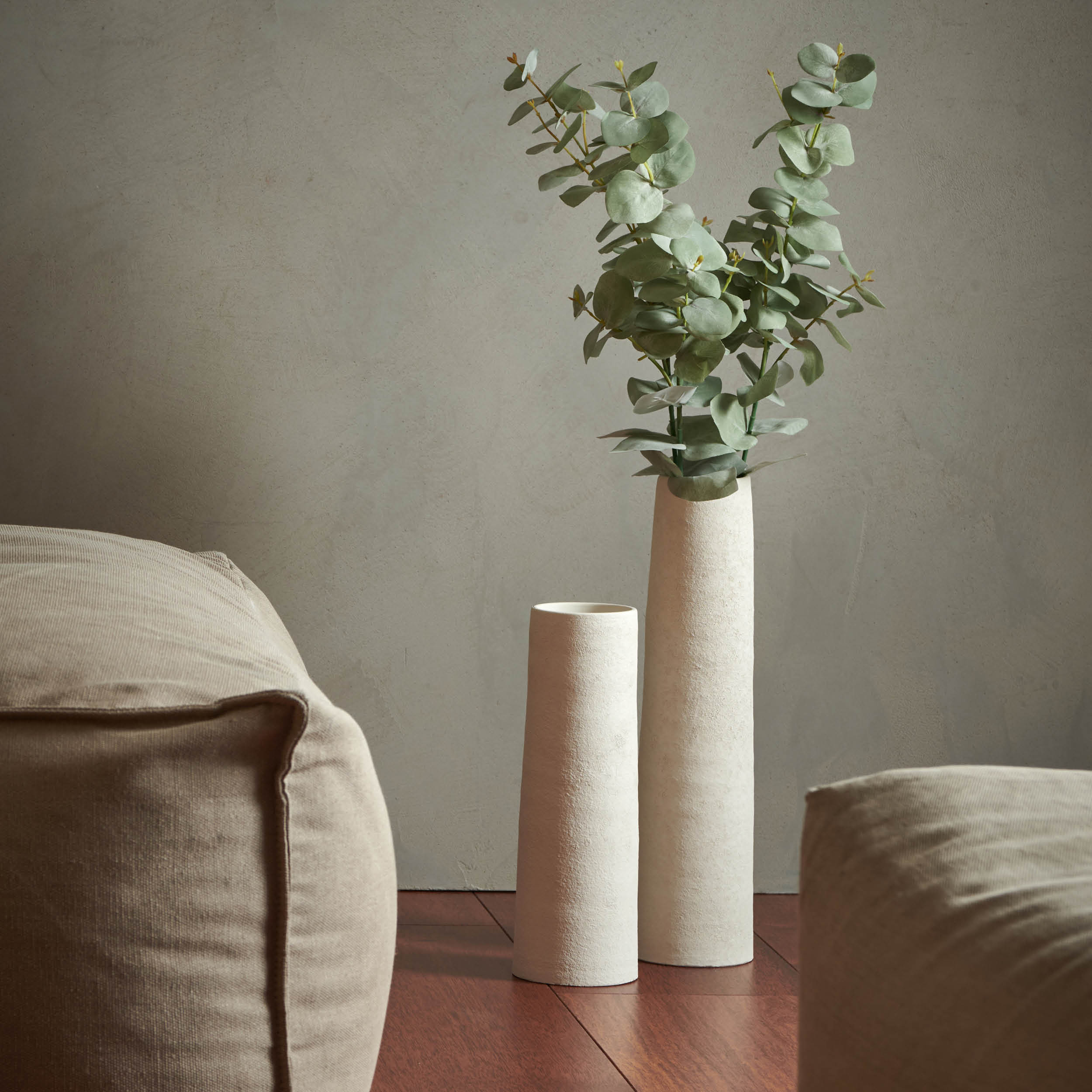 Cone Vase aus Steinzeug, Weiß, Ø 11,5 cm, H 50 cm, Ansicht 2