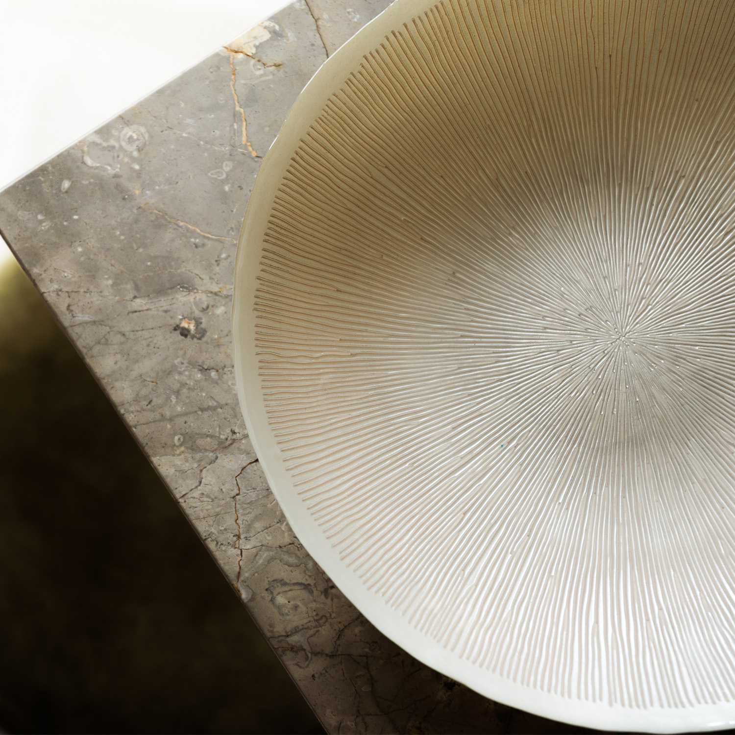 Cosmo Dekoschale aus Glas, Glas Perlmutt, Ø 40 cm, H 6,5 cm, Ansicht 5