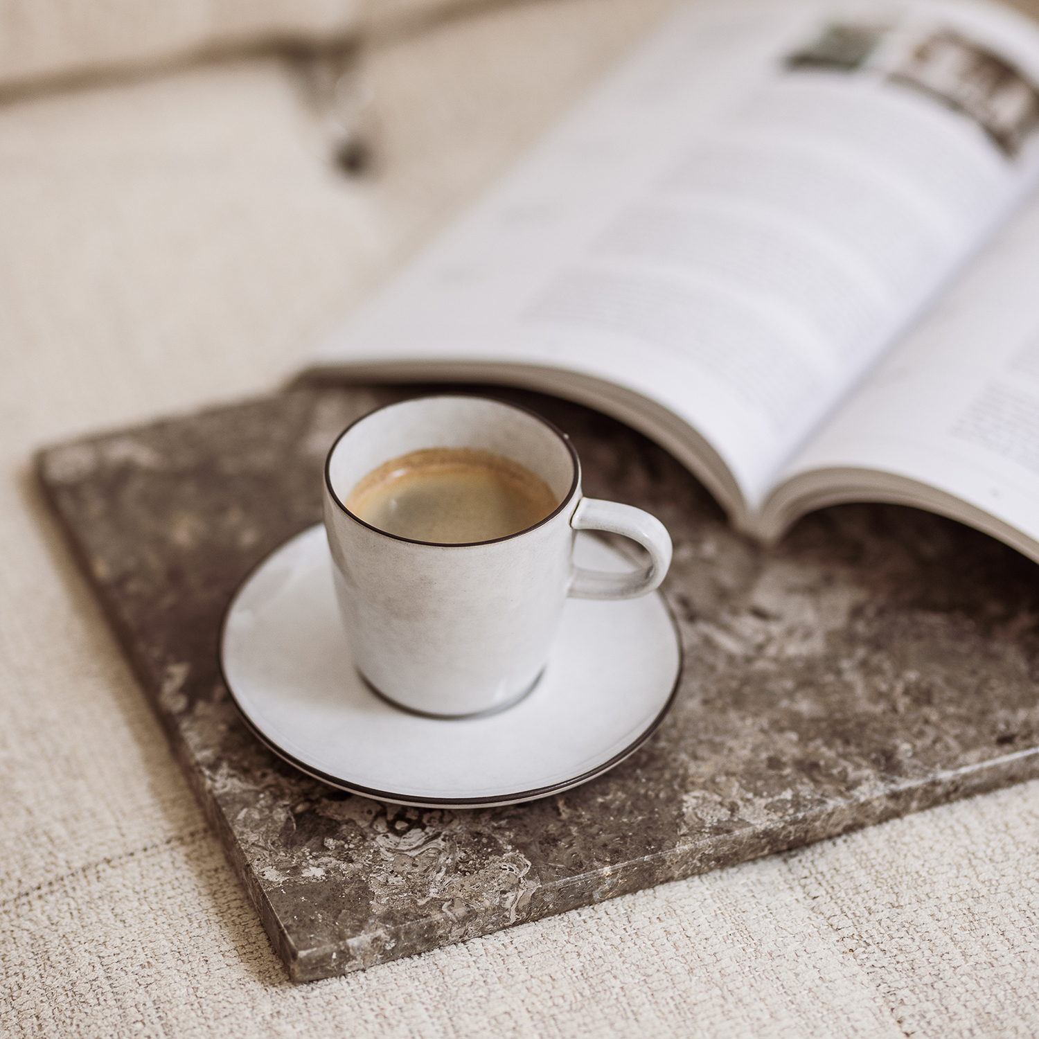 Fina Mokka-Untertasse aus Steinzeug, Weiß, Ø 12 cm, Ansicht 4
