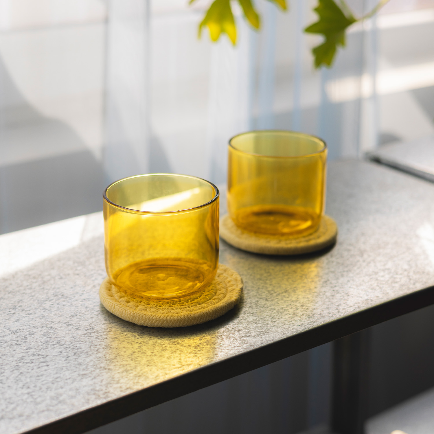 Fizz Trinkglas aus durchgefärbtem Glas, Gelb, 290 ml, Ansicht 4