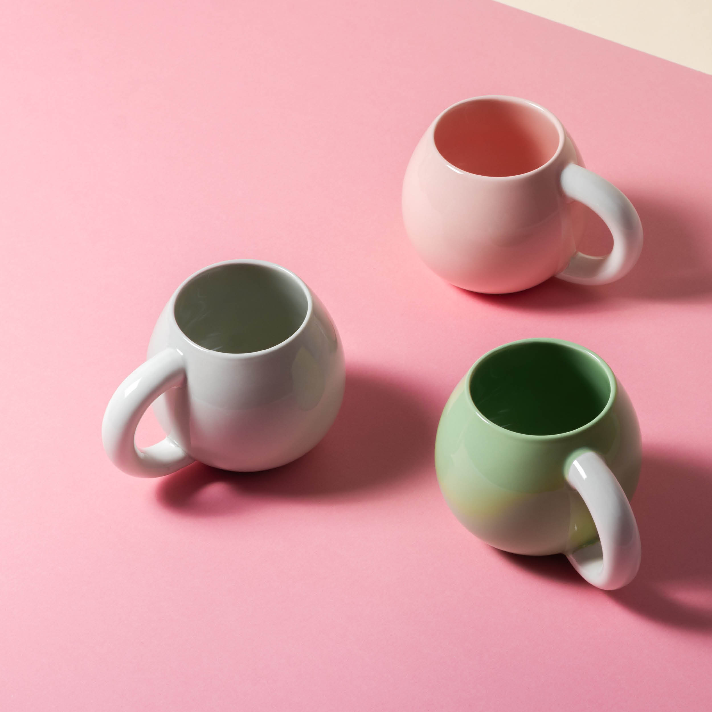 Lola Becher aus New Bone China, rund Grün, 330 ml, Ansicht 3