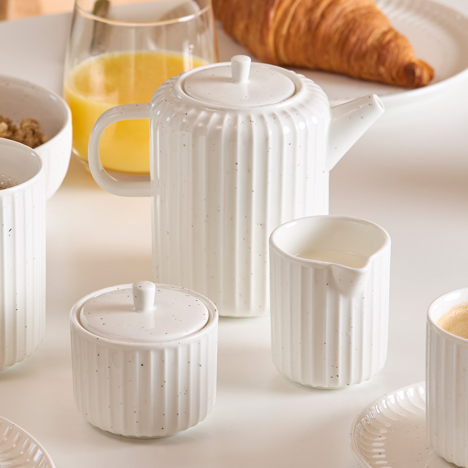 Ora Gloss Teekanne aus New Bone China, 540 ml, Ansicht 5