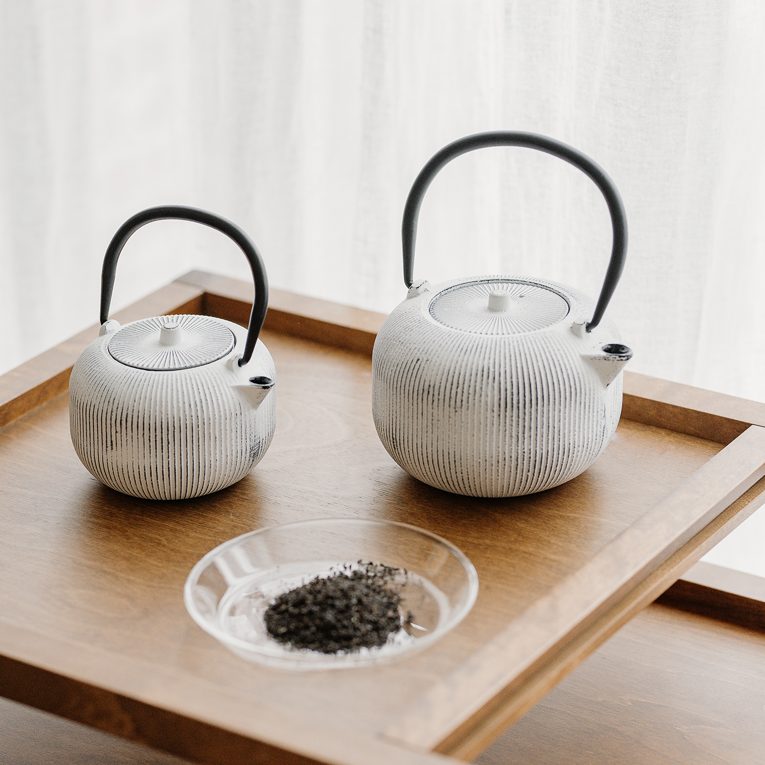 Sencha Teekanne aus Gusseisen, Linien Weiß, 700 ml, Ansicht 5