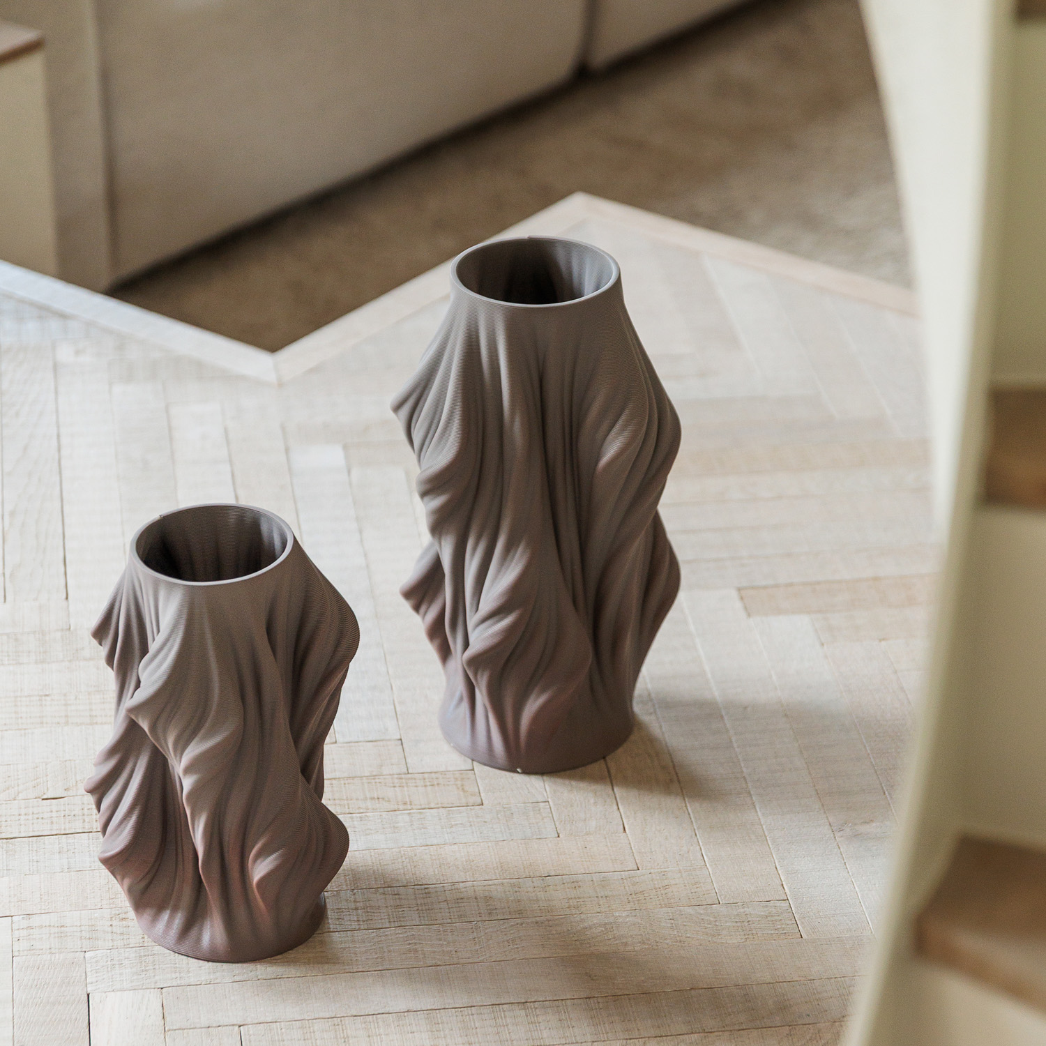 Vea Vase aus Steinzeug, satiniert Braun, 22,5 × 22,5 cm, H 37 cm, Ansicht 4